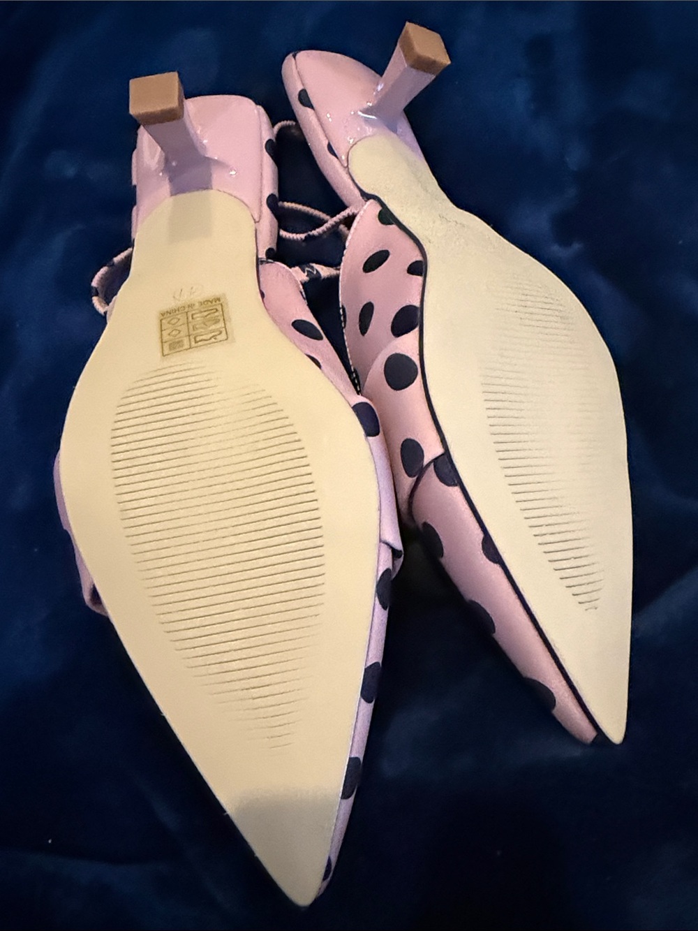 Pink Polka Dot Slingback Pointed Toe kitten heel w/ Black Floral Accent 8.5 - Picture 4 of 5